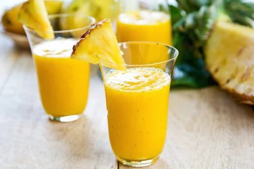 Jugo de piña, jengibre y cúrcuma